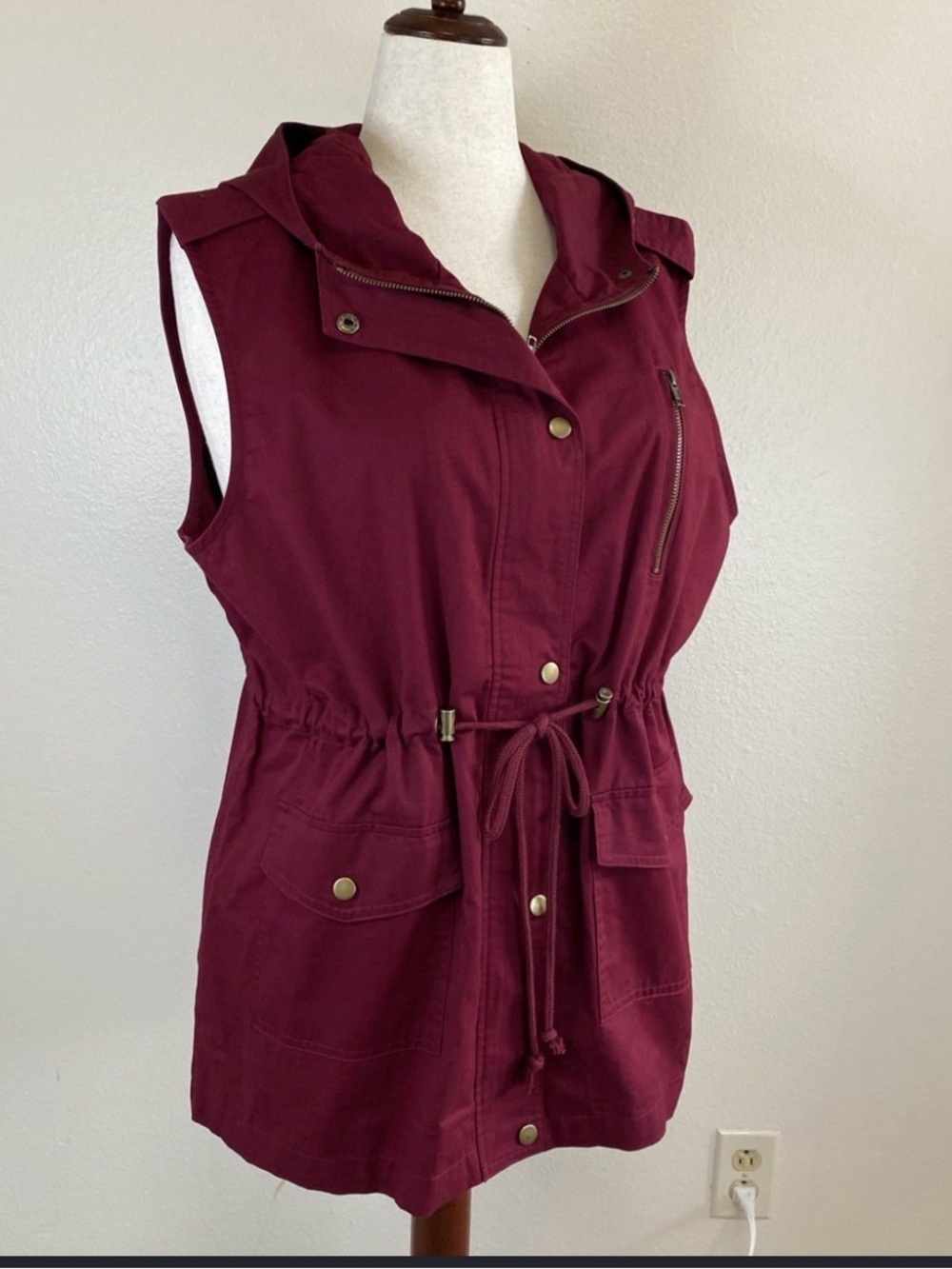 Zenana Outfitters Sleeveless Hooded Utility Vest - Wine